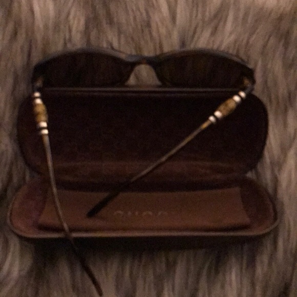 **Gifted**Gucci Sunglasses - Picture 6 of 8